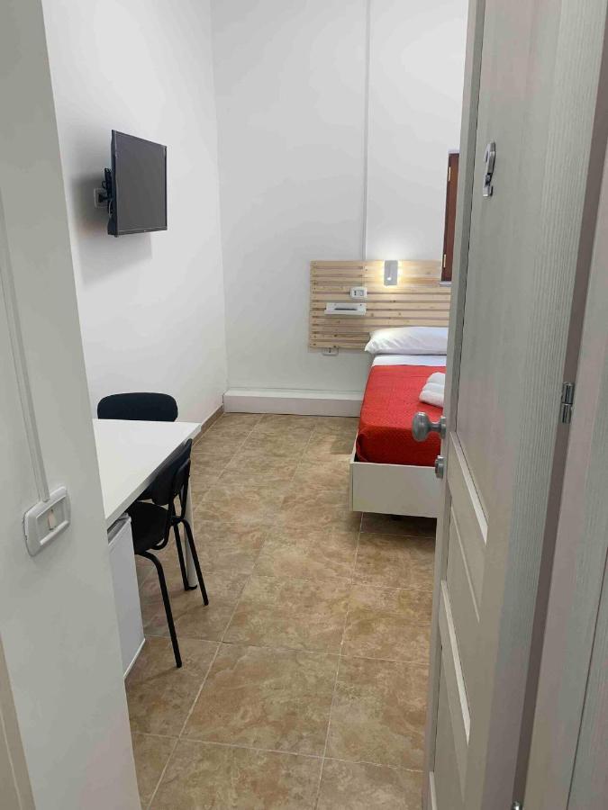 Miris Home Fast And Comfortable With Self Check In 8 Minutes Walk Near Naples Airport المظهر الخارجي الصورة