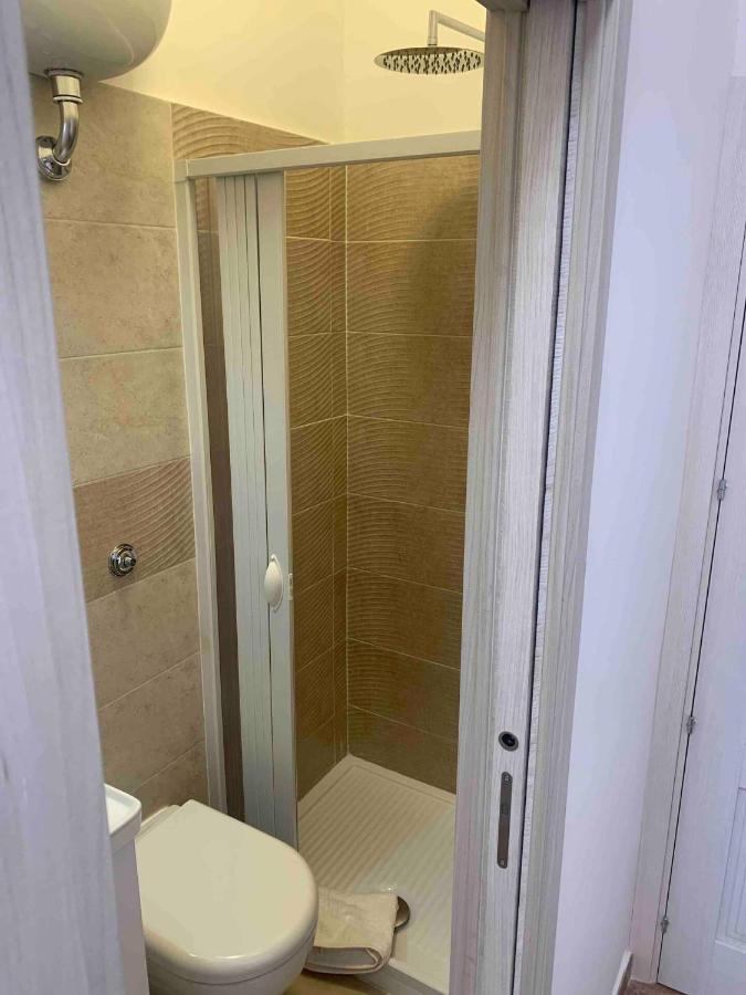 Miris Home Fast And Comfortable With Self Check In 8 Minutes Walk Near Naples Airport المظهر الخارجي الصورة